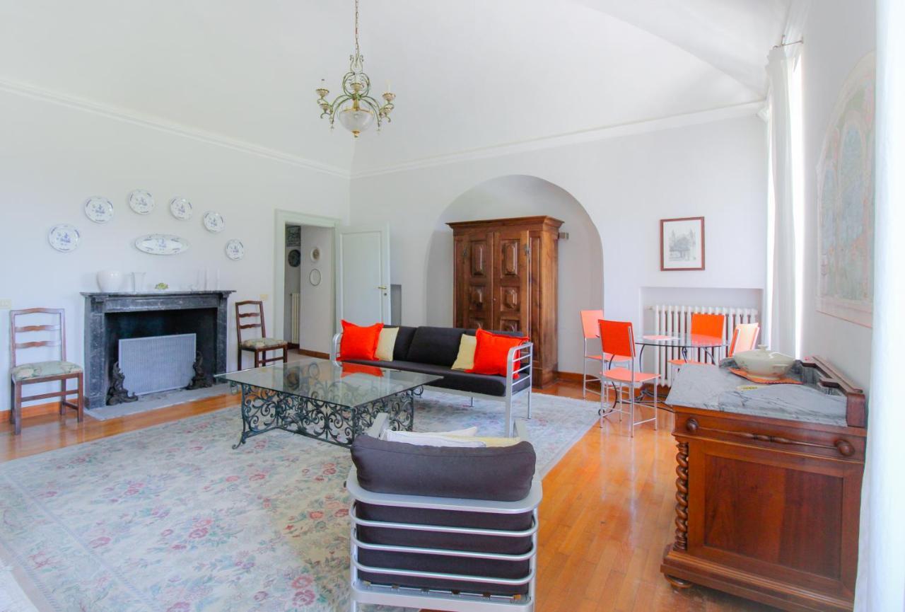 Bel Faggio Rosso Apartment เมนาจโจ ภายนอก รูปภาพ