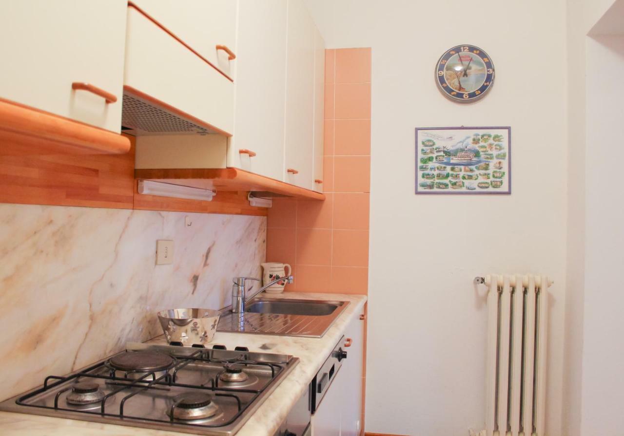 Bel Faggio Rosso Apartment เมนาจโจ ภายนอก รูปภาพ