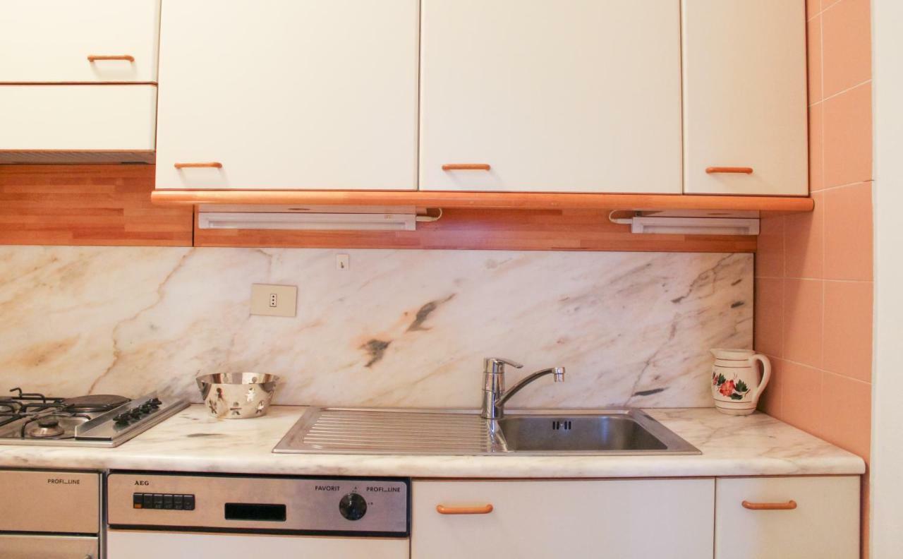 Bel Faggio Rosso Apartment เมนาจโจ ภายนอก รูปภาพ